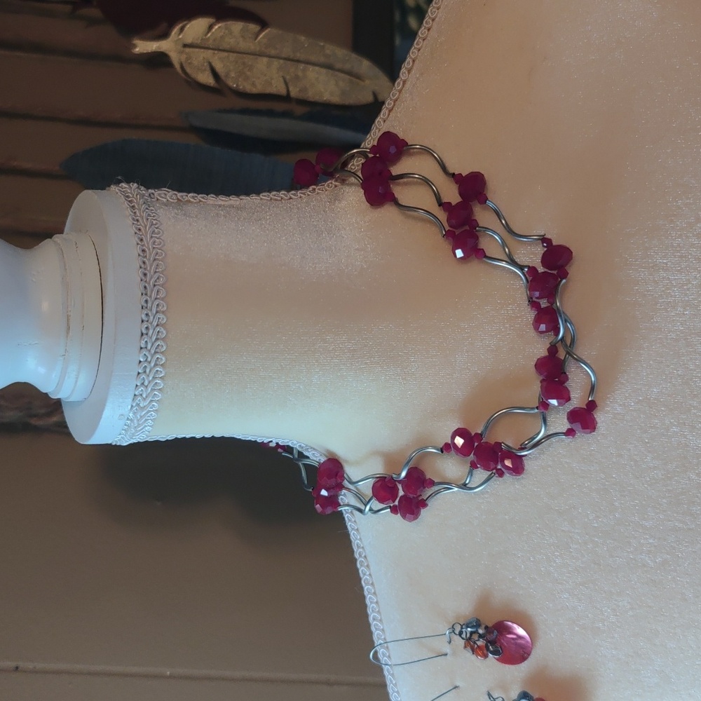 Beautiful silver 18" necklace with red beads, 3 strand